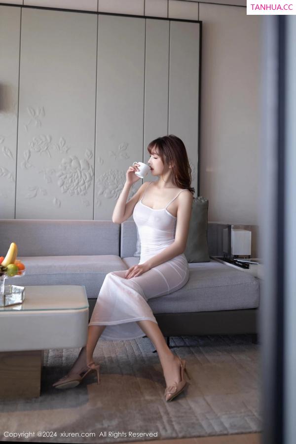 陆萱萱  [XiuRen]高清写真图 2024.02.22 No.8131 陆萱萱 美腿性感第24张图片